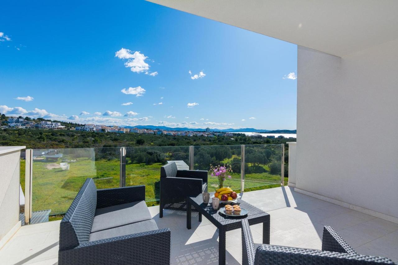 Covered roof lounge with panoramic views